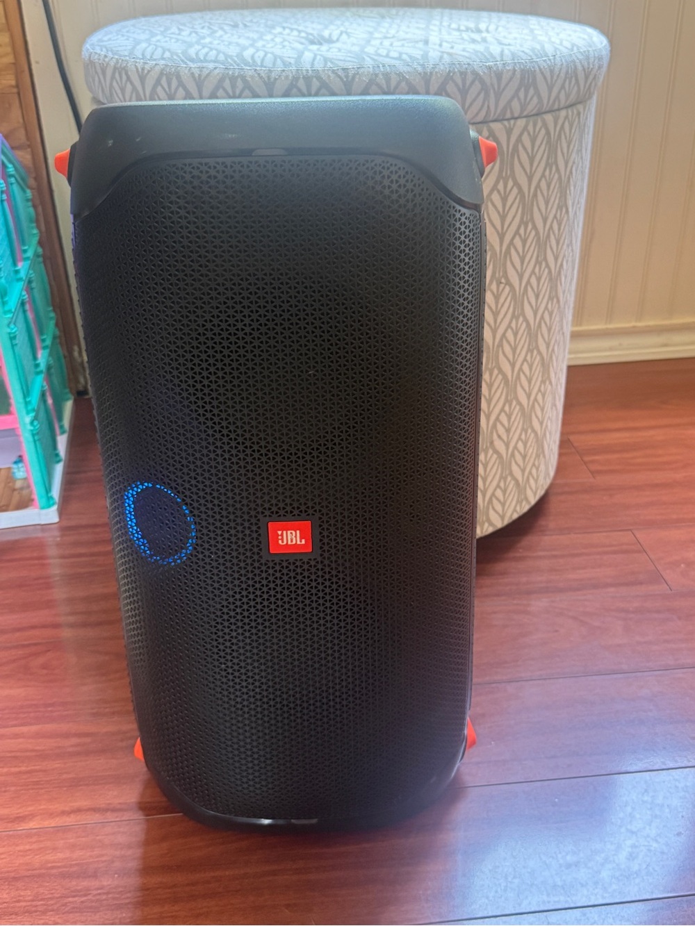 JBL PARTYBOX 110 Bluetooth speaker